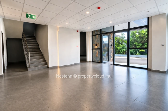 Immeuble emblématique au Vivea Business Park