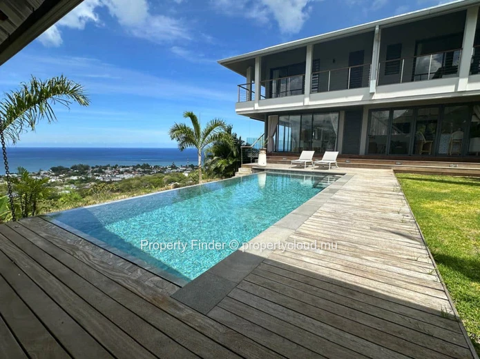 Villa de Luxe 5 Chambres Toutes Avec Salle de Bain Privée et Vue sur le Lagon – Black River