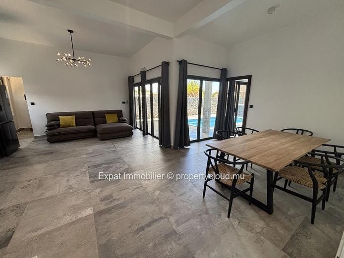 Contemporary 3-Bedroom Villa With Swimming Pool And Summer Kitchen – Grand Baie