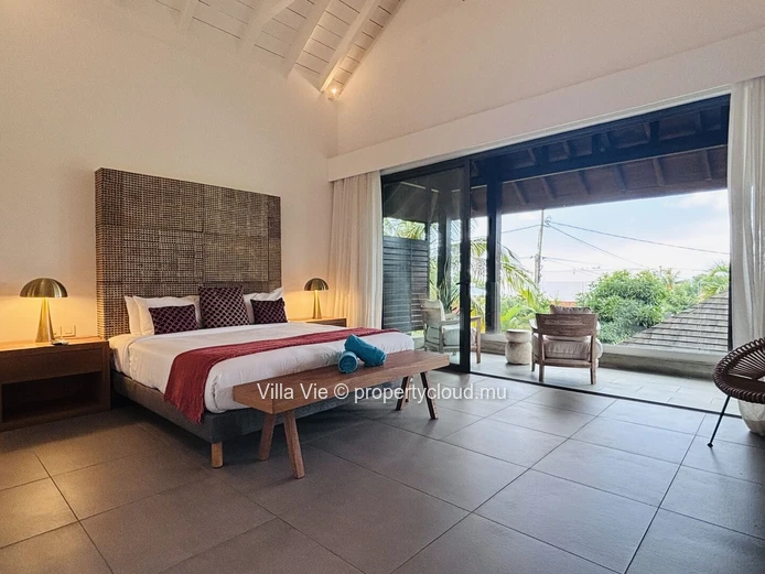 Grand Gaube - 4-bedroom ensuite villa with swimming pool
