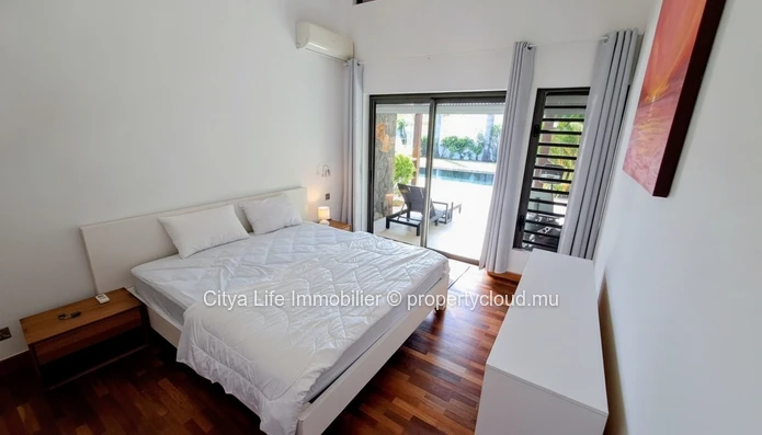 Maison meublée de 300m² avec piscine privée à louer à Grand Baie