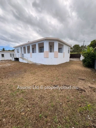 Maison familiale face au lagon au Bouchon avec 6 chambres et vue mer imprenable