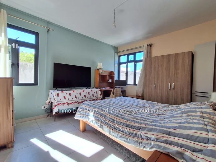 Maison meublée de 5 chambres à vendre – Allée Brillant, Floréal
