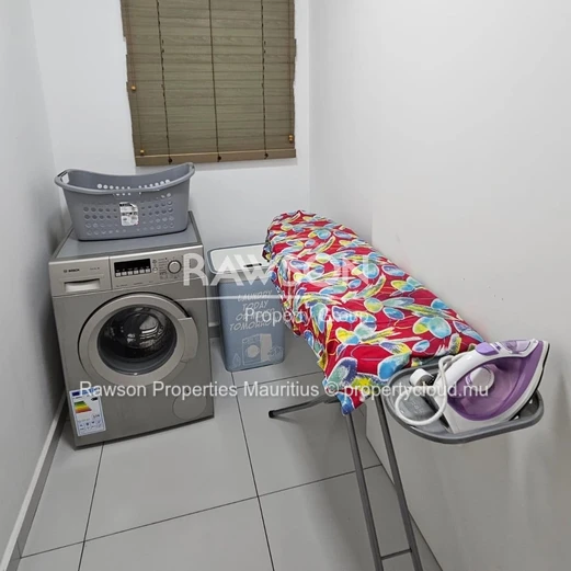TO LET – 3 - Bedroom Duplex with pool in Flic en Flac