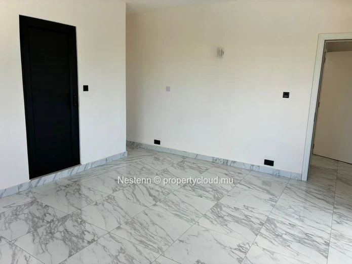 Villa moderne neuve avec 3 suites, piscine et grand jardin – Proche de Chemin Vingt Pieds, Péreybère 