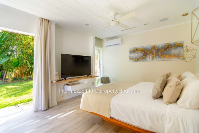 Domaine Clos du Littoral, Grand Baie  273m² habitables sur 754m² de terrain, 3 chambres, proche commodités, prix€.