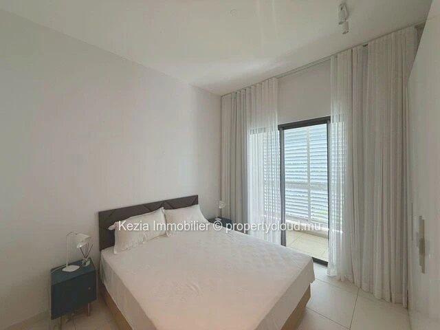 Élégant Appartement Avec Grand Balcon