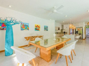 4 Bedroom Villa