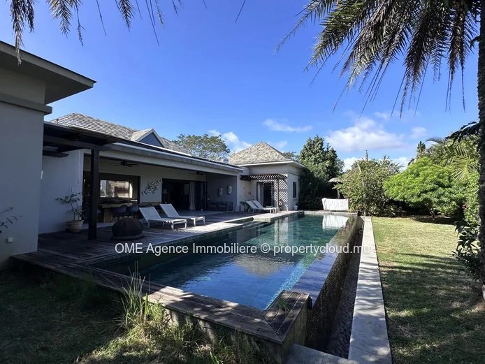 GRAND BAIE - Villa de haut standing entouree de nature - 5 chambres