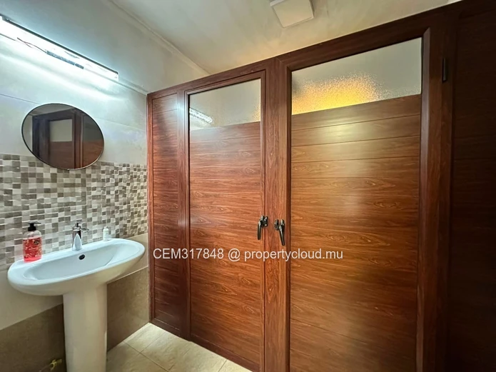 Appartement d'une Chambre à Louer – Centre de Flacq