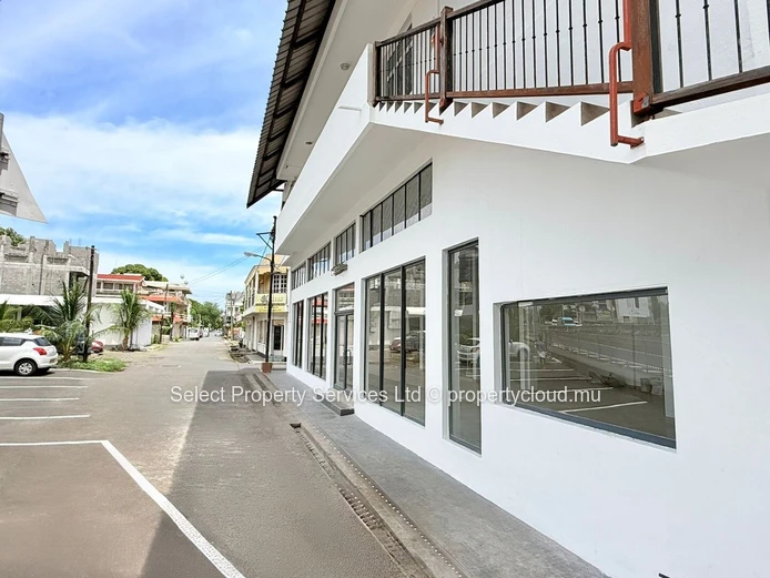 Immeuble commercial rénové à vendre à proximité du Caudan, Port Louis