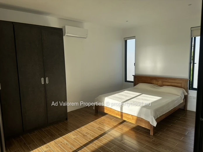 FOR SALE | Beautiful Fully Renovated House with Swimming Pool and Sea View – Flic-en-Flac