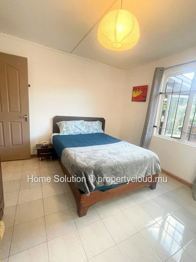 3-Bedroom Ground-Floor Apartment with Terrace and Garage Near Péreybère Beach