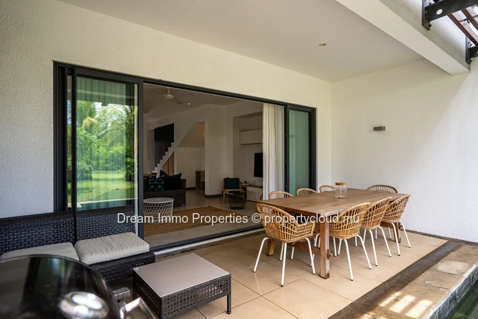 Spacious 3-bedroom duplex with private pool and riverfront garden in Black River – Mauritius