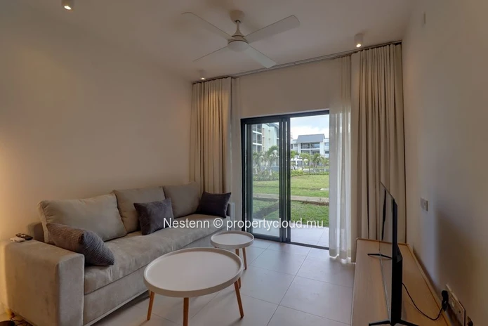 Appartement moderne & luxueux au rez-de-chaussée avec jardin privatif et vue panoramique 