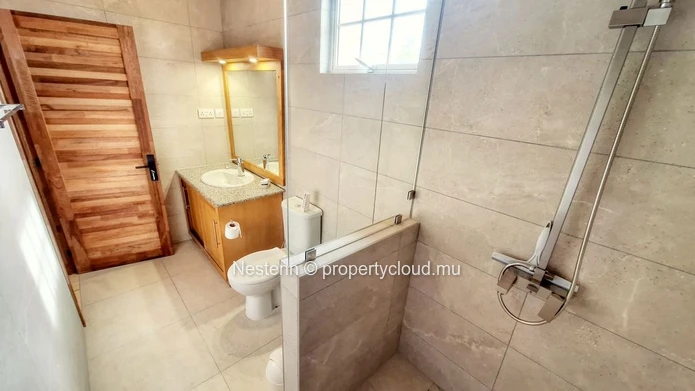 Maison agréable de 2 chambres proche de la plage