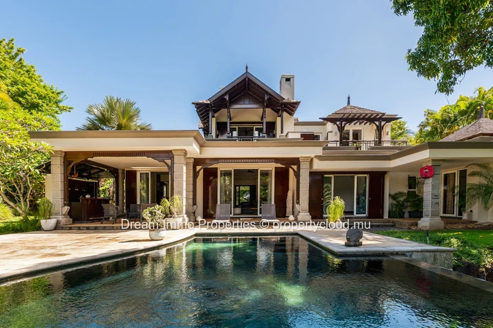 Villa meublée de 3 chambres au cœur de la nature dans le domaine golfique Heritage Villas Valriche à Bel Ombre – Ile ...