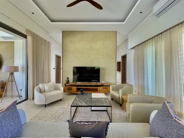 4 Bedroom Villa