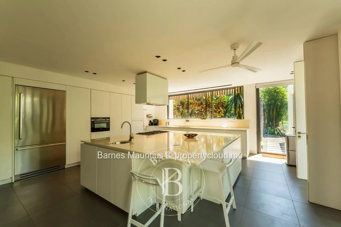 ANAHITA GOLF RESORT – Architect-Designed Ultra-Modern 4-Bedroom Villa on the Golf Course