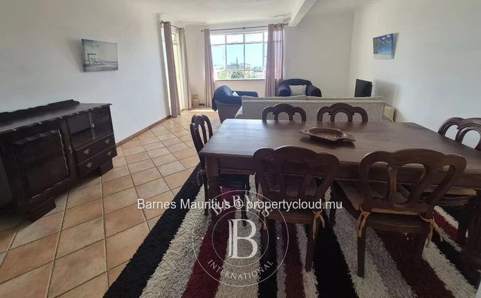 FLOREAL - 2nd floor apartment - 3 bedrooms