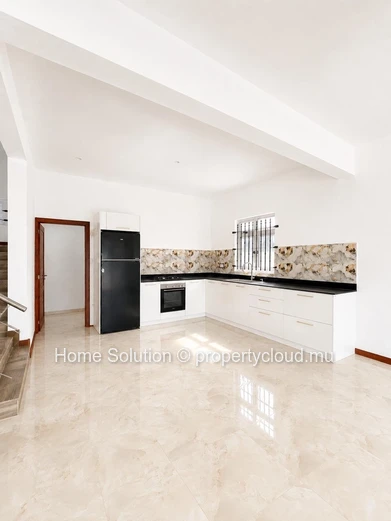 Villa À Vendre – Grand Baie, Chemin Vingt Pieds