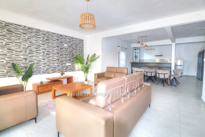 Superbe villa contemporaine de 4 chambres avec piscine