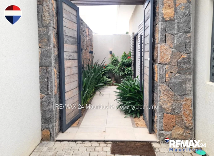 Beautiful 4-bedroom house nestled in a peaceful and family-friendly neighborhood.
