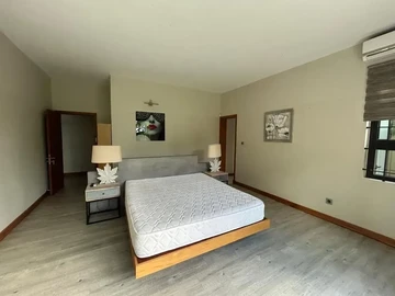 4 Bedroom Villa