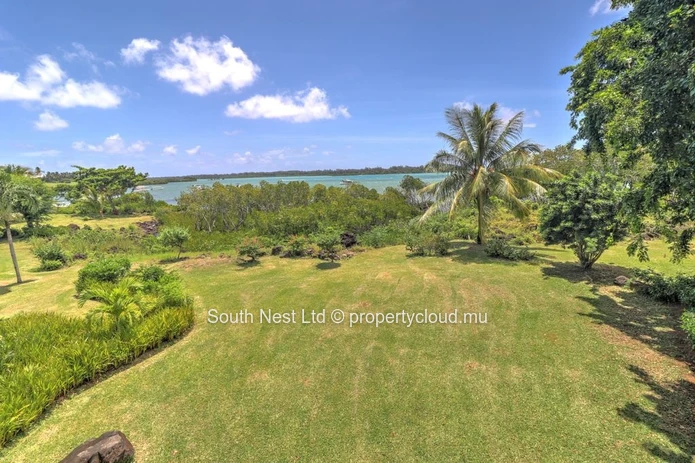 Beautiful 3-Bedroom sea view apartment  