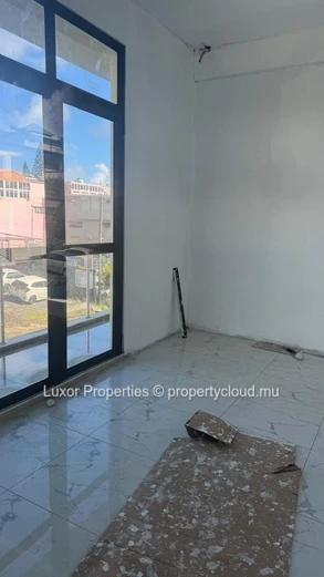 Newly Built Commercial Building For Rent – St Pierre