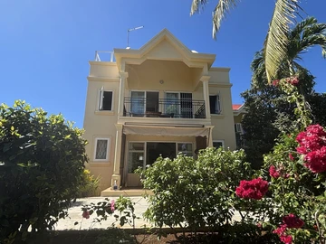 3 Bedroom Townhouse, Duplex