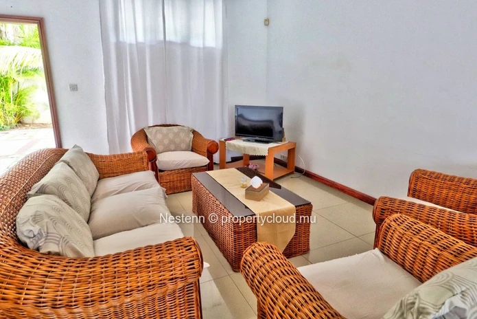 Elegant 3-bedroom duplex with private pool 