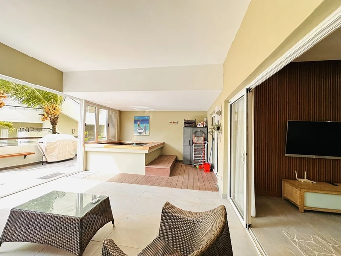 Apartment With Terrace And Jacuzzi Near The Beach