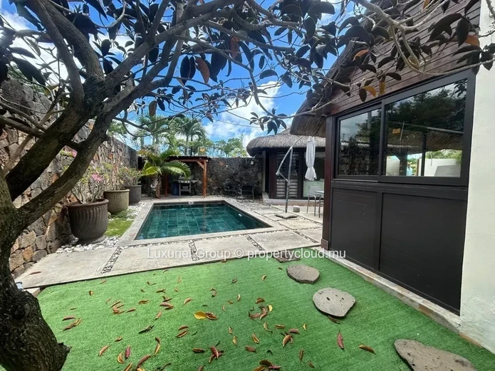 Balinese-Style Charming Villa – Private Pool and Tropical Setting