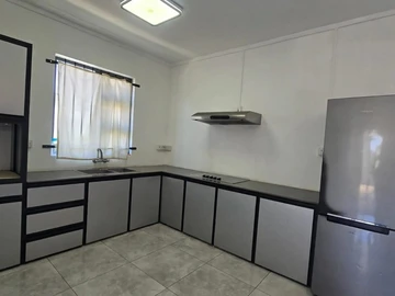 5 Bedroom Villa