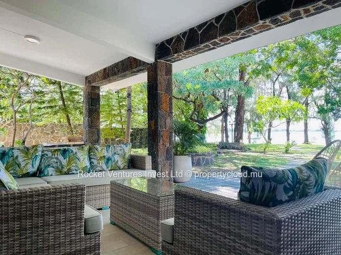 Villa 3 Chambres en Bord de Mer – Calodyne