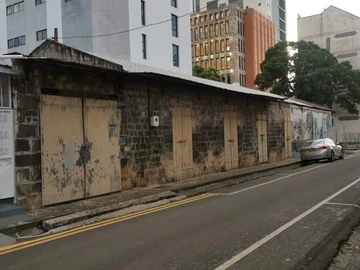 "Prime Commercial Property in Port Louis with 646m² Land | Stone Building | Rs 26.5M"