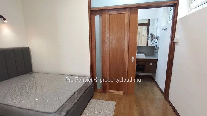  Modern Studio for rent in Quatre-Bornes – Practical & Elegant for one person only!