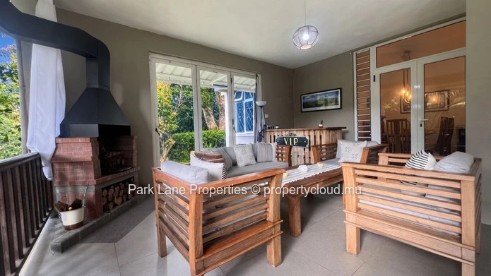 Modern single level house in Curepipe
