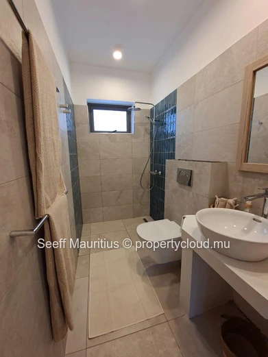 Brand-New Coastal Garden Apartment with Sea Views