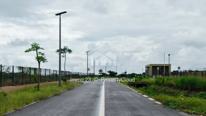 Residential Land - 555.4m2 - Flic en Flac - Ref. TE98775VE