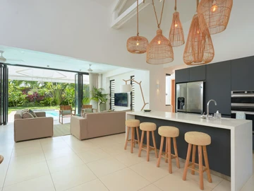 4 Bedroom Villa