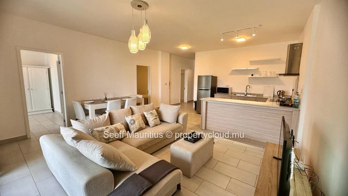 Splendide Appartement Moderne de 3 Chambres à Phoenix Heights