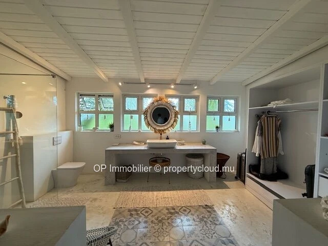 Spacious 3-Bedroom House for Sale in Mont Piton with Private Pool on 1,560m² Land
