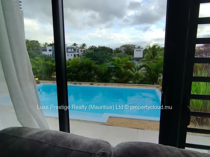 Villa Moderne de 3 Chambres avec Piscine Privée à Louer à Calodyne | Résidence Sécurisée | Proche de Northfields Inte...