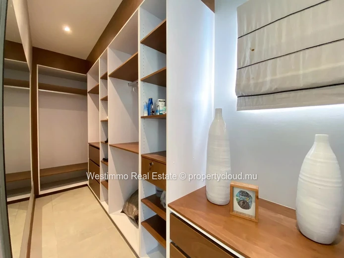 PEREYBERE - LUXURY & PRESTIGE - Exceptional villa for sale