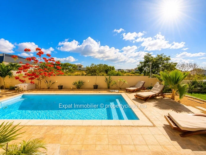 Stunning 4-Bedroom Villa with Pool for Rent at Jardin d'Anna – Flic-en-Flac