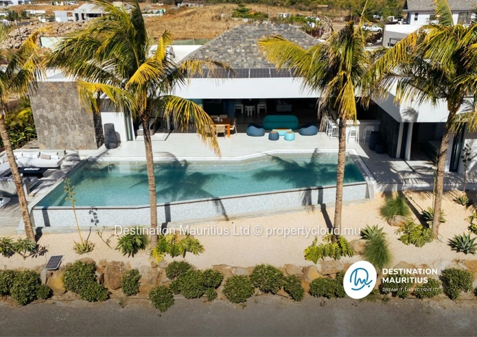 Exceptional Villa on Mont Choisy Golf