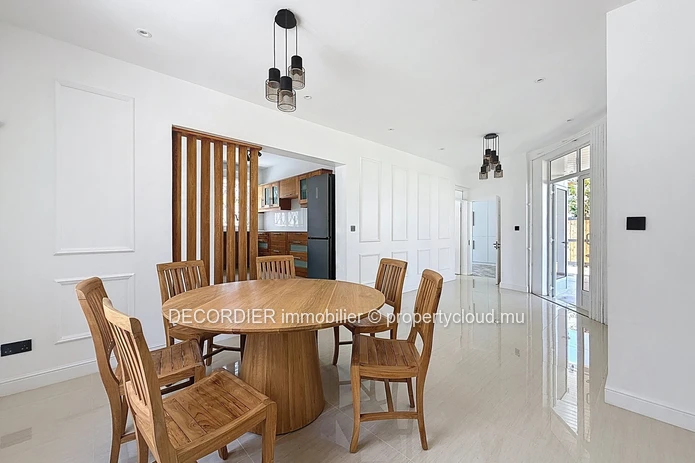 Spacious house for sale