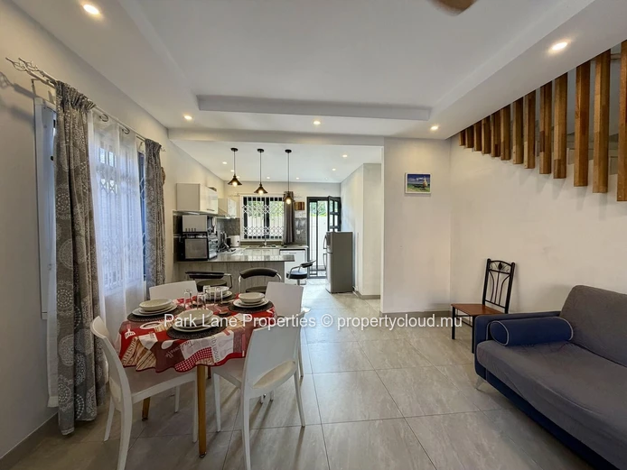 Family detached home with private pool near forest